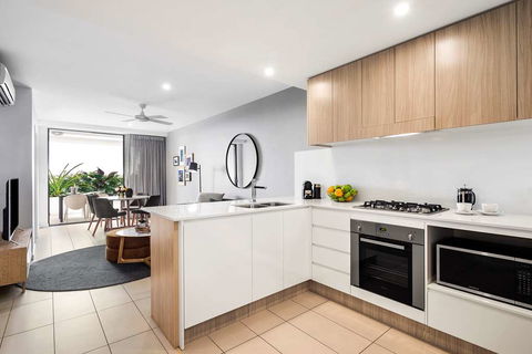 Alcyone Hotel Residences - Tourism Hervey Bay 12