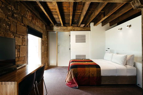 The Henry Jones Art Hotel - Hervey Bay Accommodation 6