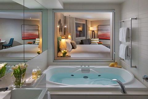 Crown Promenade Perth - Tourism Hervey Bay 4