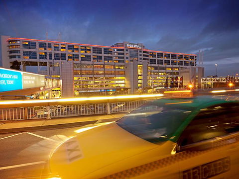 PARKROYAL Melbourne Airport - Hervey Bay Accommodation 0