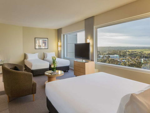 PARKROYAL Melbourne Airport - Hervey Bay Accommodation 3