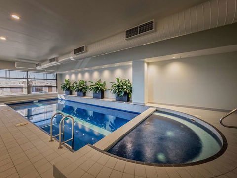 PARKROYAL Melbourne Airport - Hervey Bay Accommodation 6