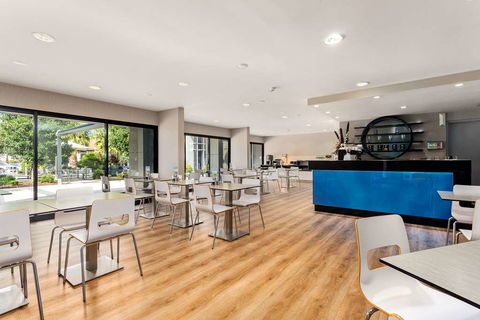Quality Inn Taylors Lakes Motel - Hervey Bay Accommodation 13