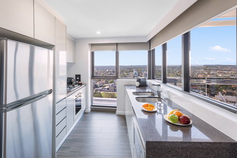 Meriton Suites Church Street, Parramatta - Hervey Bay Accommodation 12