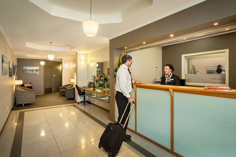 Quest Waterfront Serviced Apartments - Tourism Hervey Bay 1