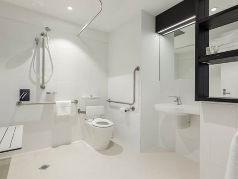 Ibis Adelaide - Hervey Bay Accommodation 4