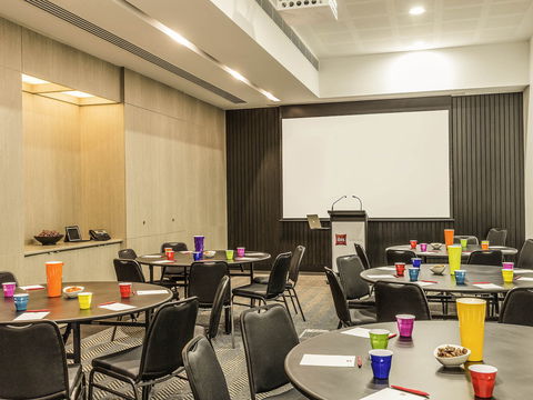 Ibis Adelaide - Hervey Bay Accommodation 8