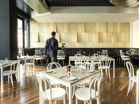 Ibis Adelaide - Hervey Bay Accommodation 11