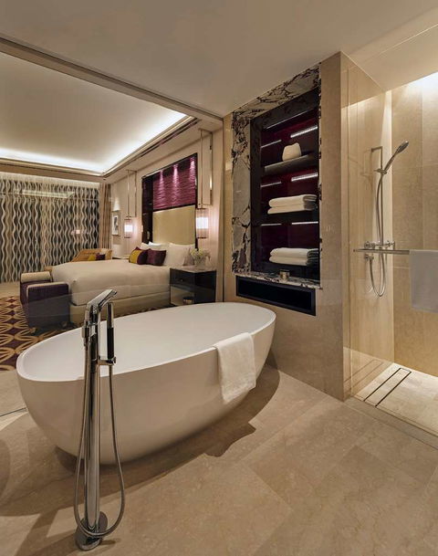 The Darling Gold Coast - Tourism Hervey Bay 7