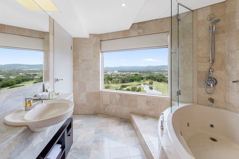RACV Royal Pines Resort - Tourism Hervey Bay 3