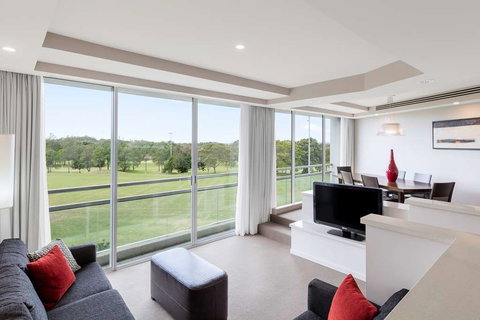 RACV Royal Pines Resort - Tourism Hervey Bay 12