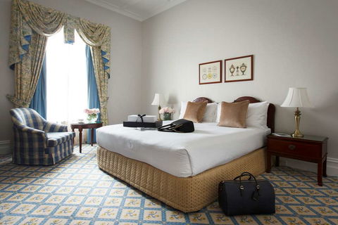 The Hotel Windsor - Tourism Hervey Bay 4