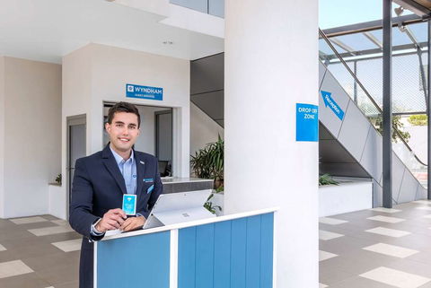 Wyndham Surfers Paradise Resort - Hervey Bay Accommodation 4