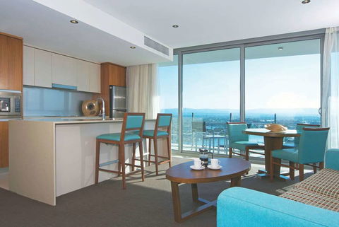 Wyndham Surfers Paradise Resort - Hervey Bay Accommodation 8