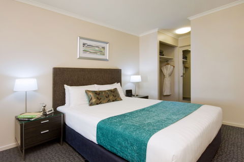Pacific Suites Canberra - Hervey Bay Accommodation 4