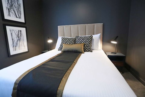 Alex Perry Hotel and Apartments - Hervey Bay Accommodation 10