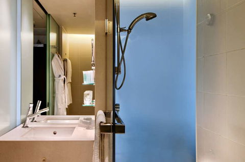 Hilton Sydney - Tourism Hervey Bay 7