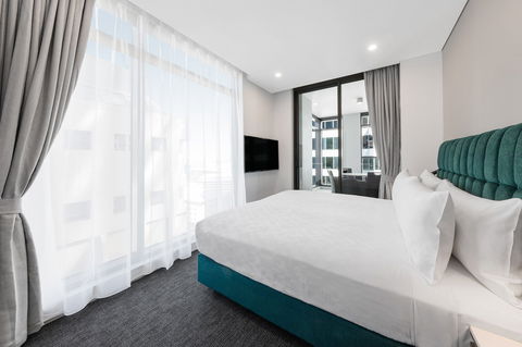Meriton Suites Sussex Street, Sydney - Tourism Hervey Bay 1