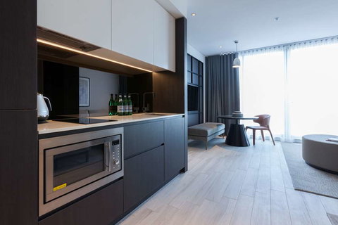 Skye Suites Green Square - Hervey Bay Accommodation 1