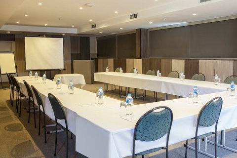 Metro Aspire Hotel Sydney - Hervey Bay Accommodation 13