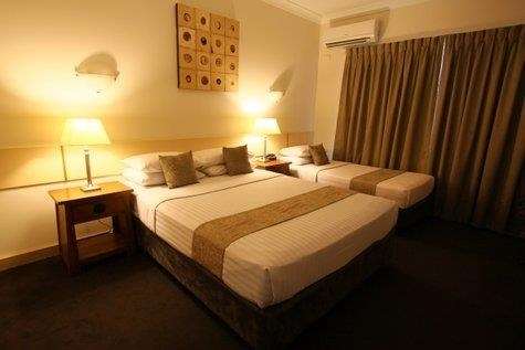 Emerald Maraboon Motor Inn - Tourism Hervey Bay 3