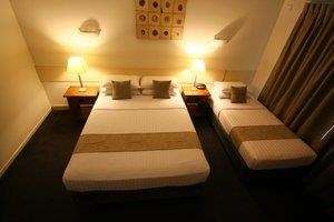 Emerald Maraboon Motor Inn - Tourism Hervey Bay 9