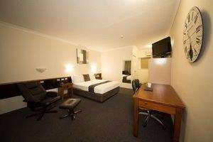Emerald Maraboon Motor Inn - Tourism Hervey Bay 10