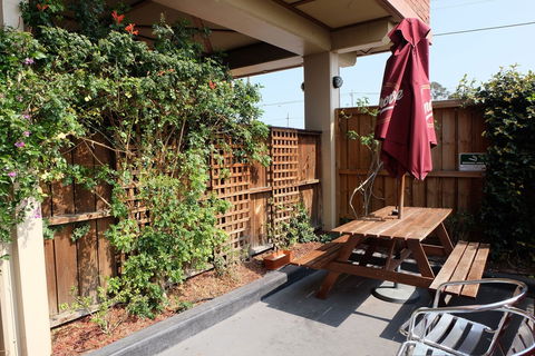 St Georges Motor Inn - Tourism Hervey Bay 16