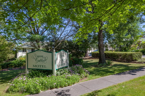Yarra Gables Motel - Tourism Hervey Bay 0