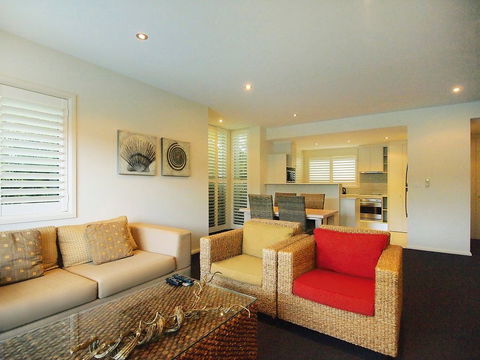Oaks Pacific Blue Resort - Hervey Bay Accommodation 2