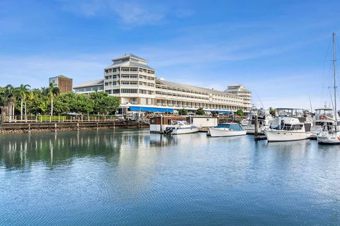 Shangri-La Hotel, The Marina - Tourism Hervey Bay 0