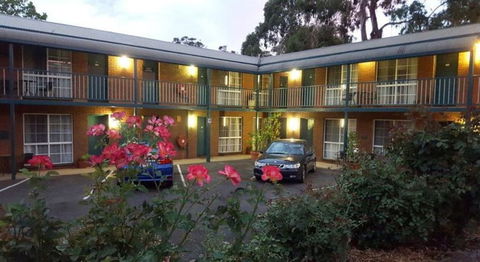 Hepburn Springs Motor Inn - Hervey Bay Accommodation 0