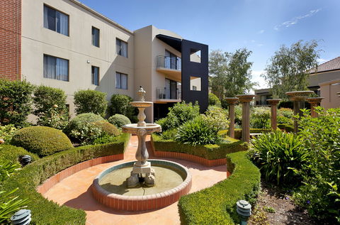 Astra Apartments The Griffin - Tourism Hervey Bay 0