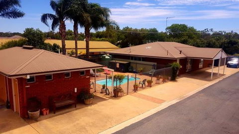 Centrepoint Motel - Hervey Bay Accommodation 1