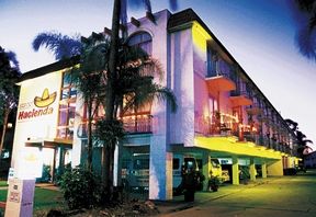 Airport Hacienda Motel - Tourism Hervey Bay 0