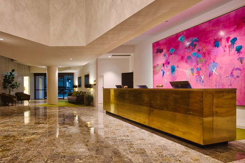 Eatons Hill Hotel - Hervey Bay Accommodation 1