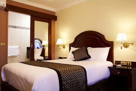 Albury Georgian - Tourism Hervey Bay 2