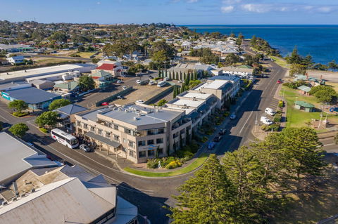 Aurora Ozone Hotel - Tourism Hervey Bay 0