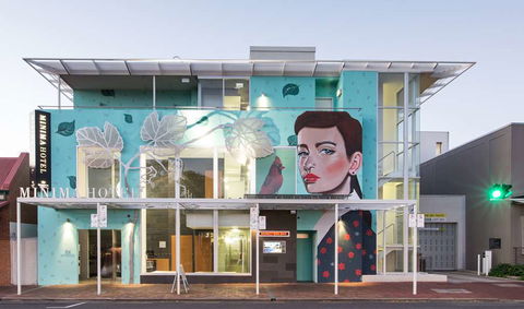 Majestic Minima Hotel - Tourism Hervey Bay 1