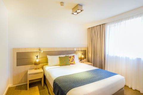 Emu Walk Apartments, Grand Mercure Apts - Hervey Bay Accommodation 2