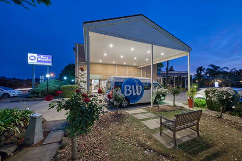 Best Western Airport Motel & Conv Ctr - Hervey Bay Accommodation 1