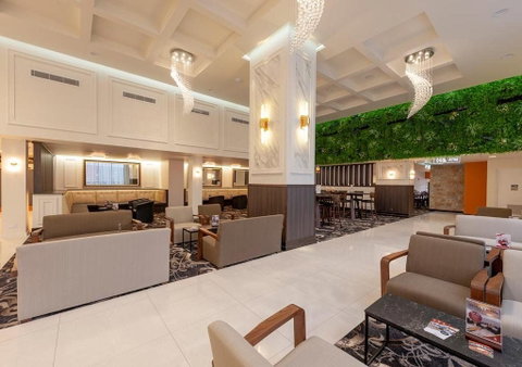Burke & Wills Hotel - Hervey Bay Accommodation 0