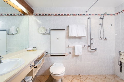 Adelaide Inn - Hervey Bay Accommodation 2