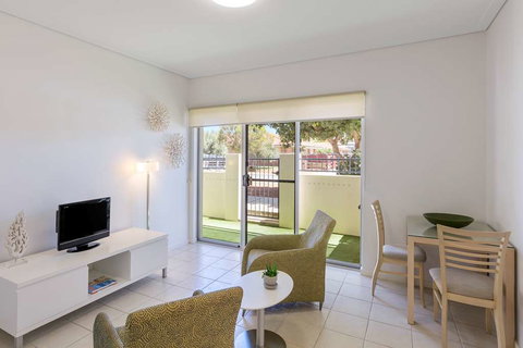 Nesuto Geraldton Apartment Hotel - Hervey Bay Accommodation 2