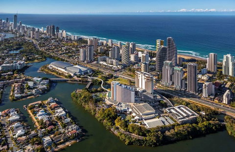 The Star Grand Hotel, Gold Coast - Hervey Bay Accommodation 2