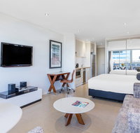 Meriton Suites Broadbeach - Hervey Bay Accommodation