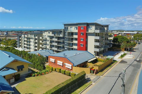 Gladstone Central Plaza Apartment Hotel - Hervey Bay Accommodation 0