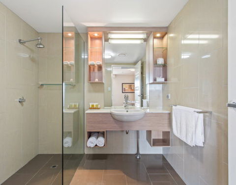 CBD Executive Apartments - Hervey Bay Accommodation 2