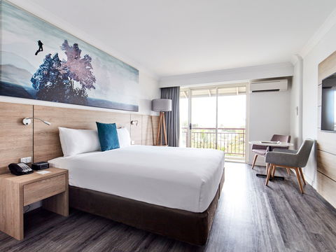 Novotel Cairns Oasis Resort - Tourism Hervey Bay 1