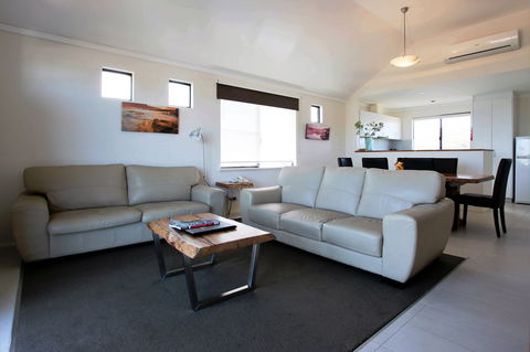 Margarets Beach Resort - Tourism Hervey Bay 10